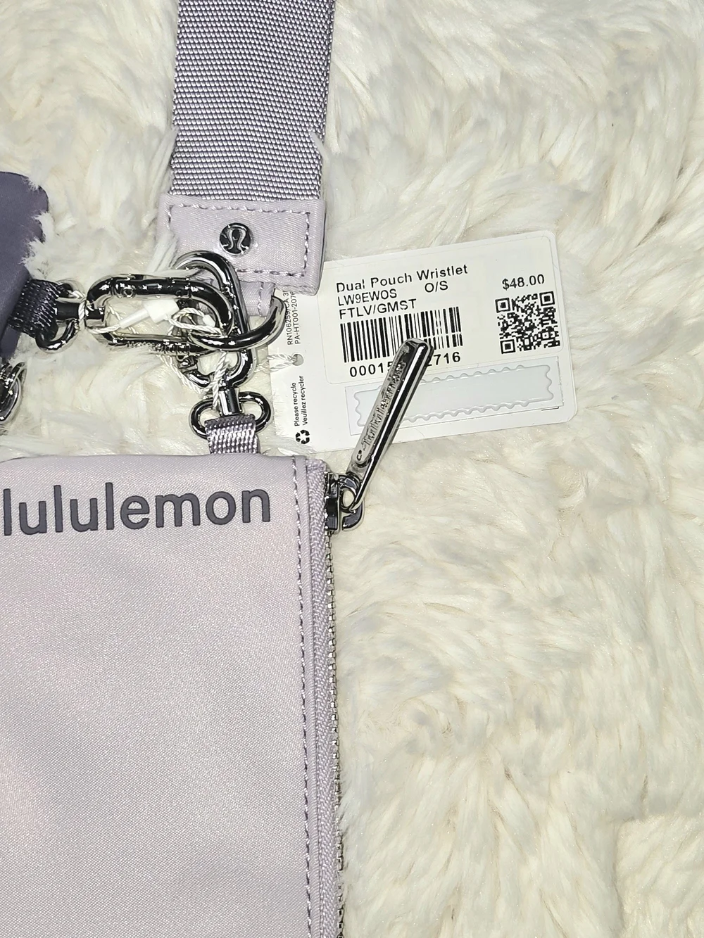 NWT Lululemon Dual Pouch Wristlet - Faint Lavender / Grape Mist
